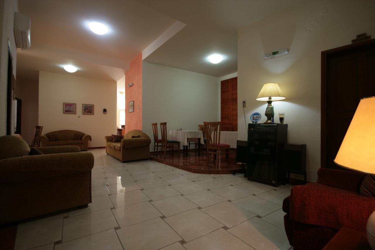 Lena Hotel Heraklion  ภายนอก รูปภาพ