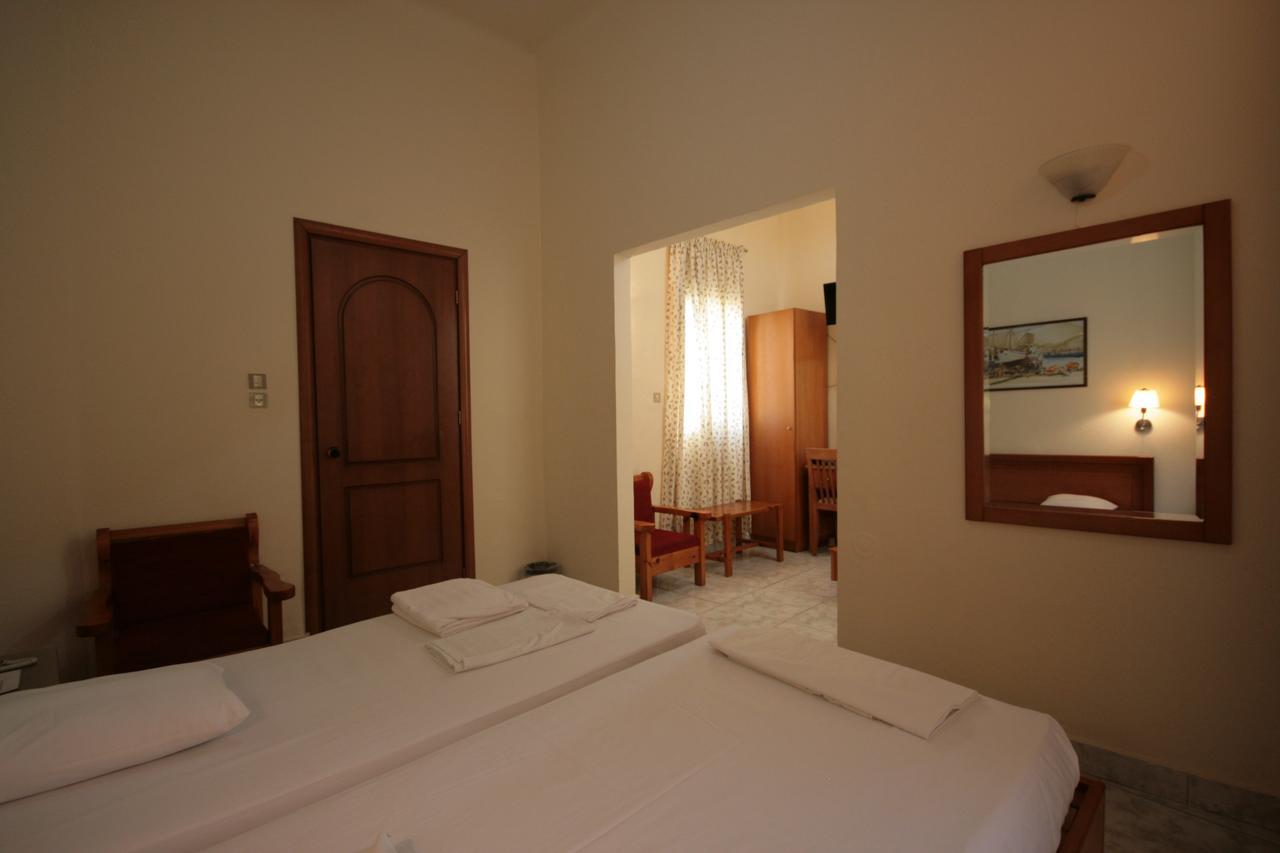Lena Hotel Heraklion  ภายนอก รูปภาพ