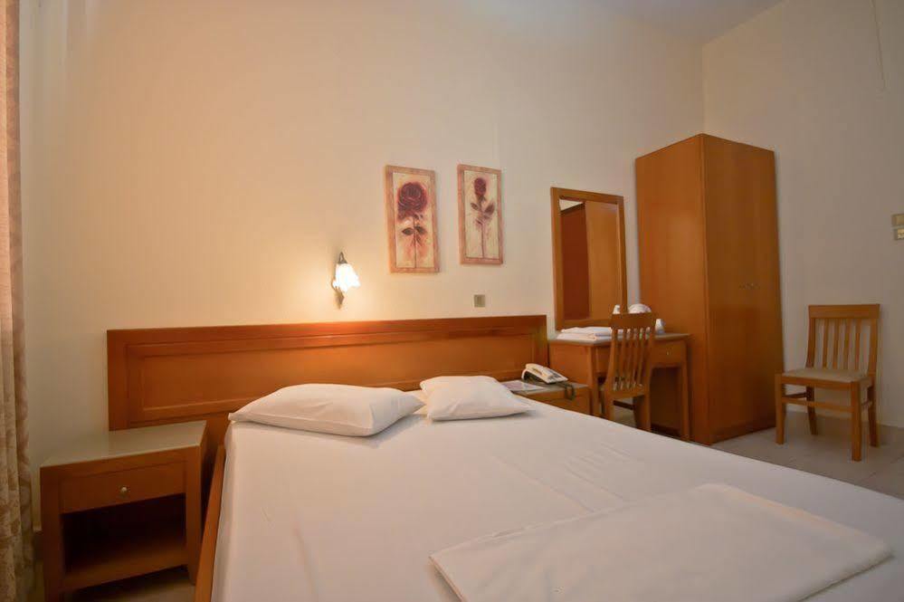 Lena Hotel Heraklion  ภายนอก รูปภาพ