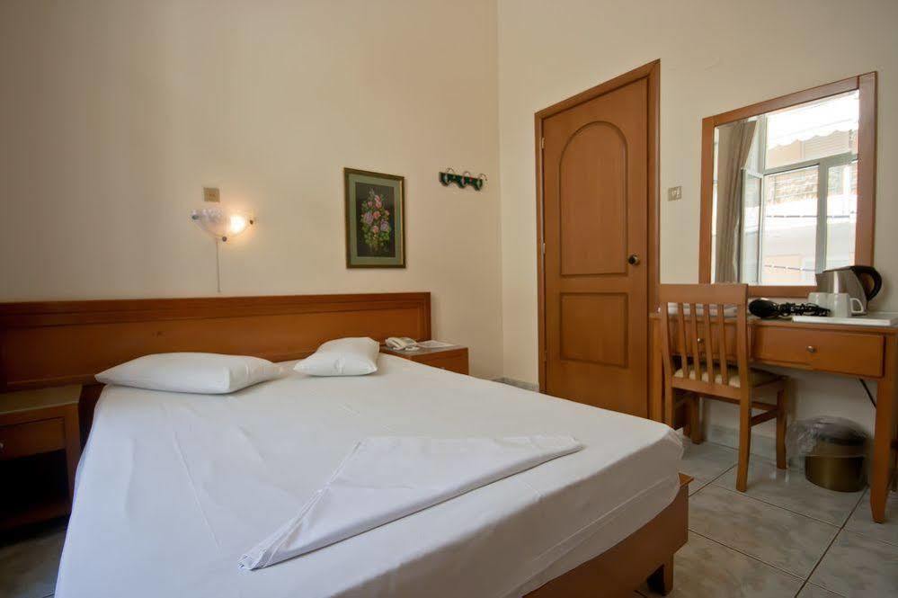 Lena Hotel Heraklion  ภายนอก รูปภาพ