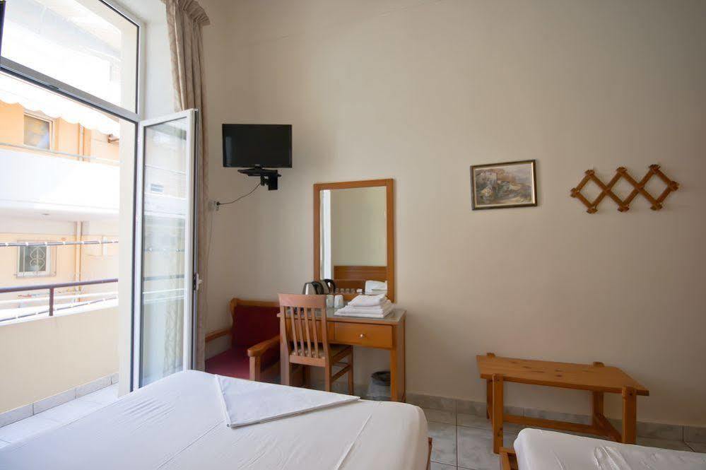 Lena Hotel Heraklion  ภายนอก รูปภาพ